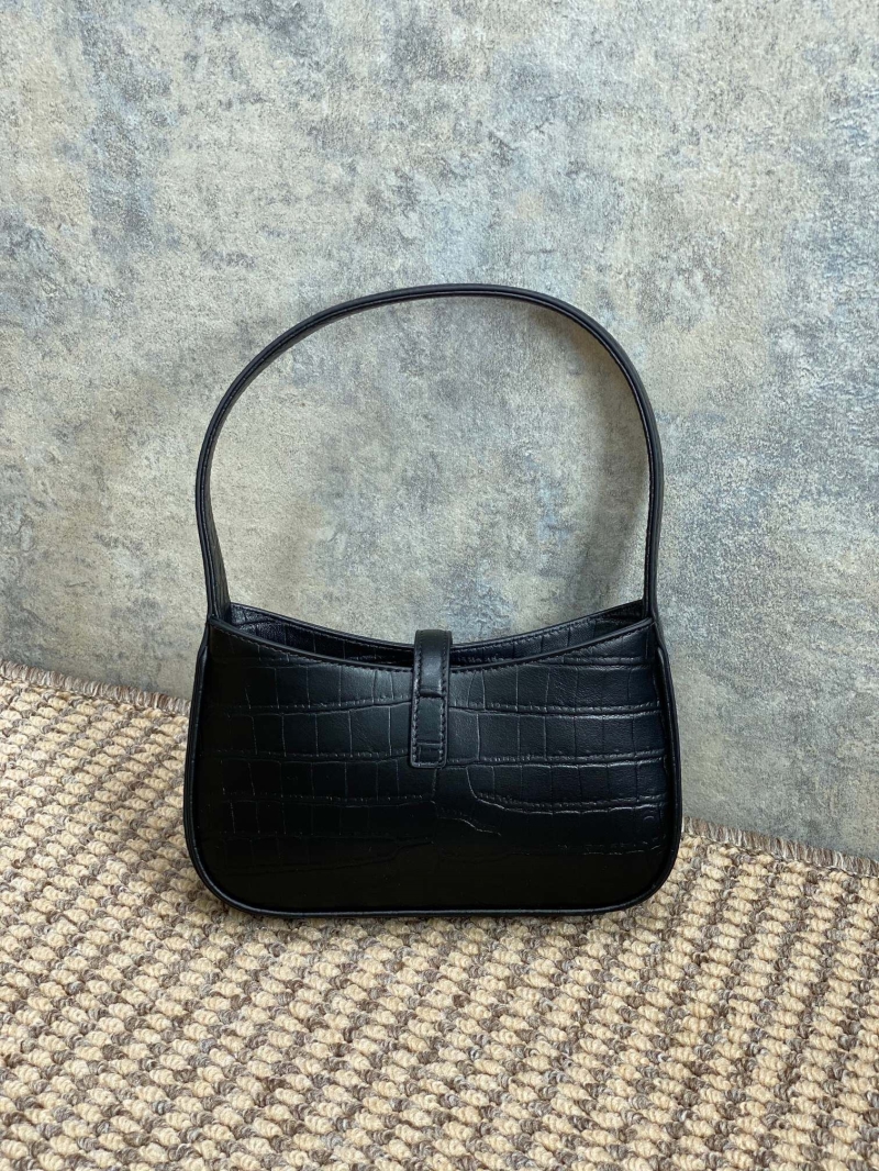Y51 hobo bags